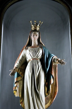 Splendida statua della Vergine Maria