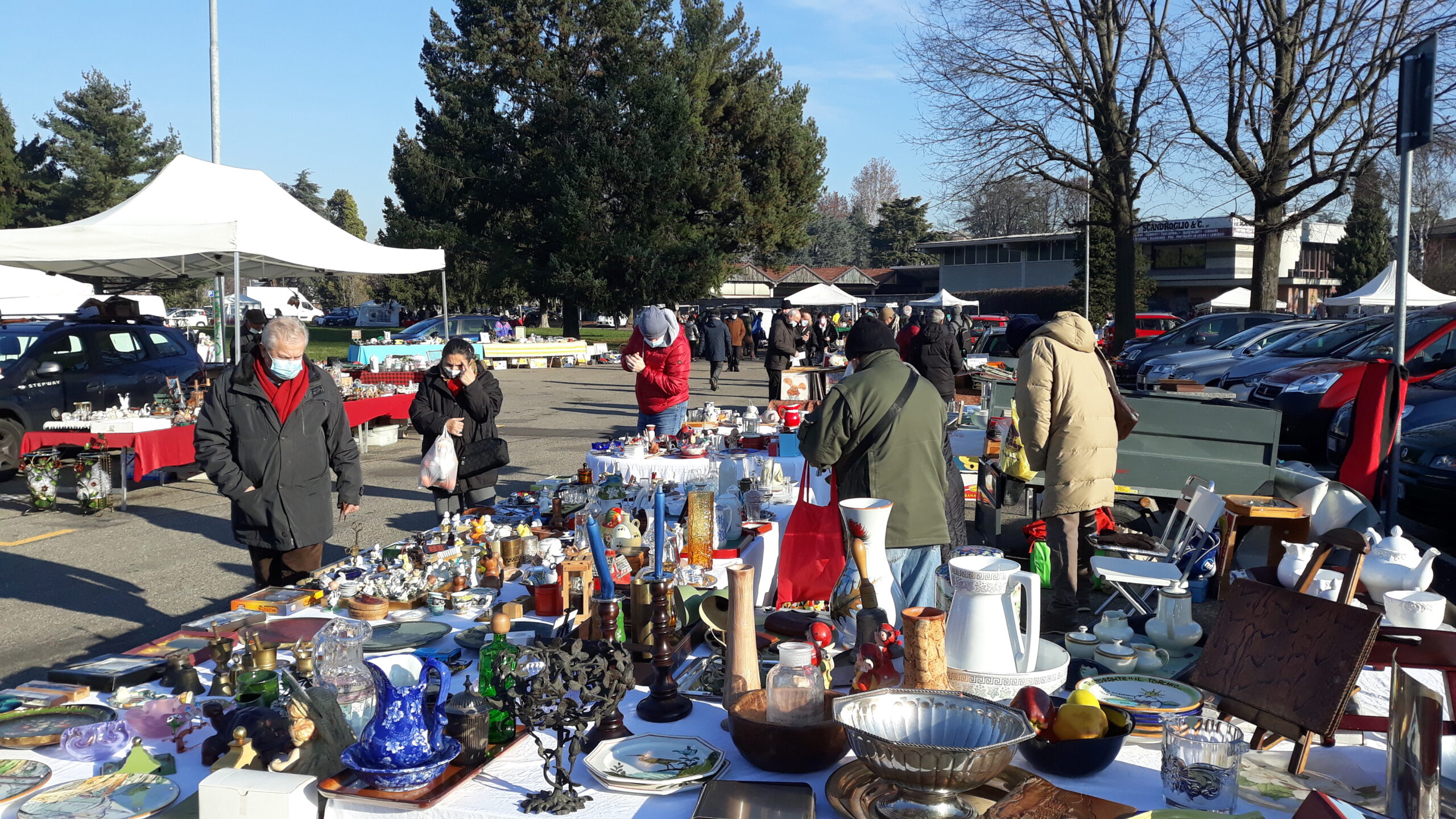 Mercatino di Hobbismo e Antiquariato